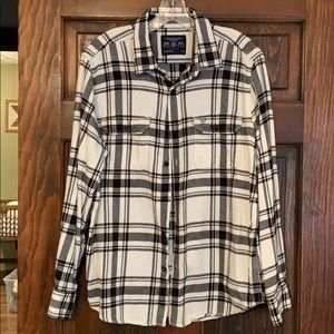 Men’s American eagle button up flannel